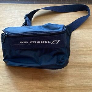 This item is a vintage Air France travel waist bag